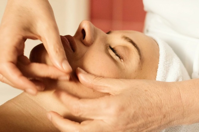 MASSAGGIO KOBIDO: EFFETTO LIFTING IMMEDIATO PER IL TUO VISO