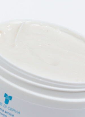 Crema arnica corpo Liman Termae (2024, DSC_3110) Crema arnica corpo Liman Termae (2024, DSC_3110)